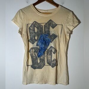 Tan Short Sleeve Tee with Stylish Design